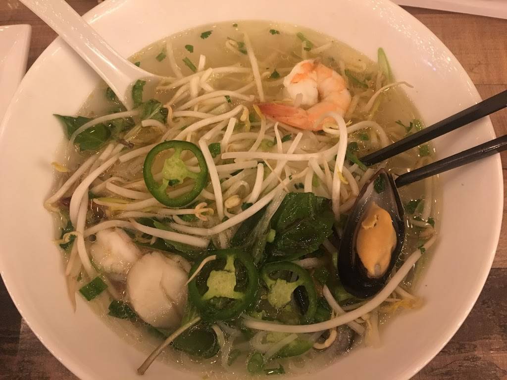 Two Sisters Vietnamese Restaurant | restaurant | 216 N Highland Ave, Pittsburgh, PA 15206, USA | 4124042760 OR +1 412-404-2760