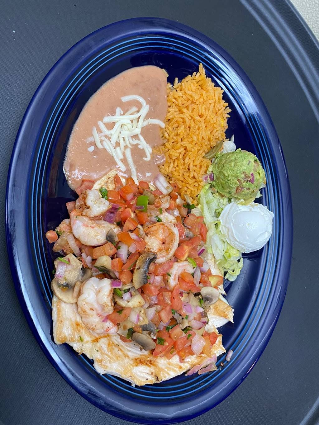 Las islas | restaurant | 600 Concord St N, South St Paul, MN 55075, USA | 6513404045 OR +1 651-340-4045