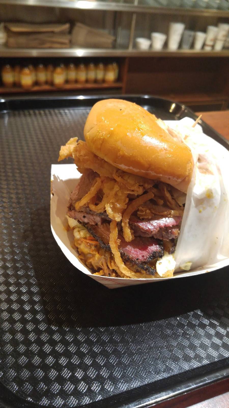 Bessingers BBQ | restaurant | 1602 Savannah Hwy, Charleston, SC 29407, USA | 8435561354 OR +1 843-556-1354