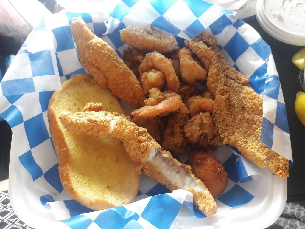 Laguna Madre Seafood Company | restaurant | 5123 Rigsby Ave, San Antonio, TX 78222, USA | 2106483401 OR +1 210-648-3401