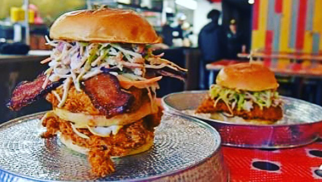 Hot Chick | restaurant | 7th N 17th St, Richmond, VA 23219, USA | 8045969988 OR +1 804-596-9988