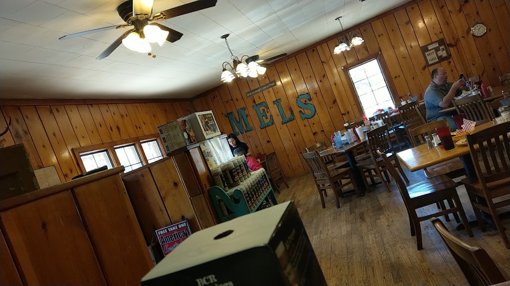 Mels Diner | restaurant | 704 W Oklahoma Ave, Wheeler, TX 79096, USA | 8068263756 OR +1 806-826-3756