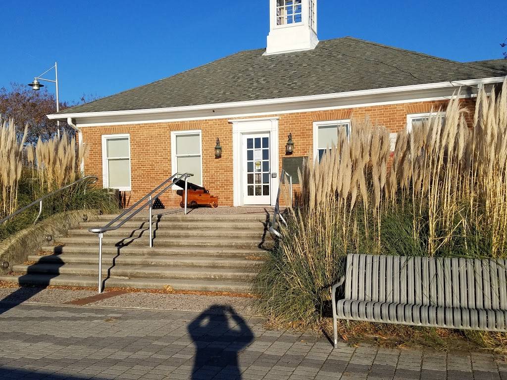 Bladensburg Waterfront Park | restaurant | 4601 Annapolis Rd, Bladensburg, MD 20710, USA | 3017790371 OR +1 301-779-0371