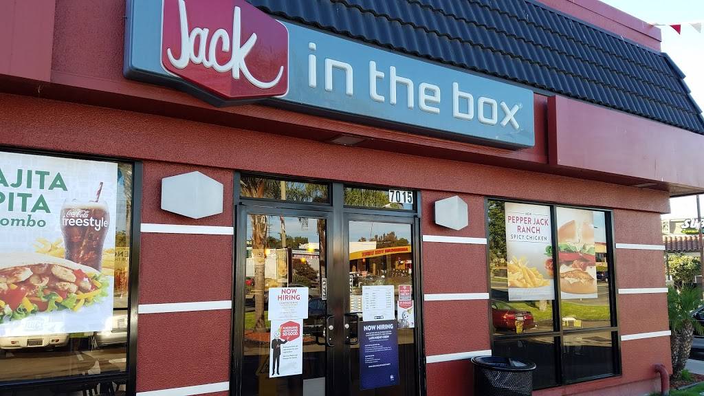 Jack in the Box | restaurant | 7015 Broadway, Lemon Grove, CA 91945, USA | 6194602529 OR +1 619-460-2529