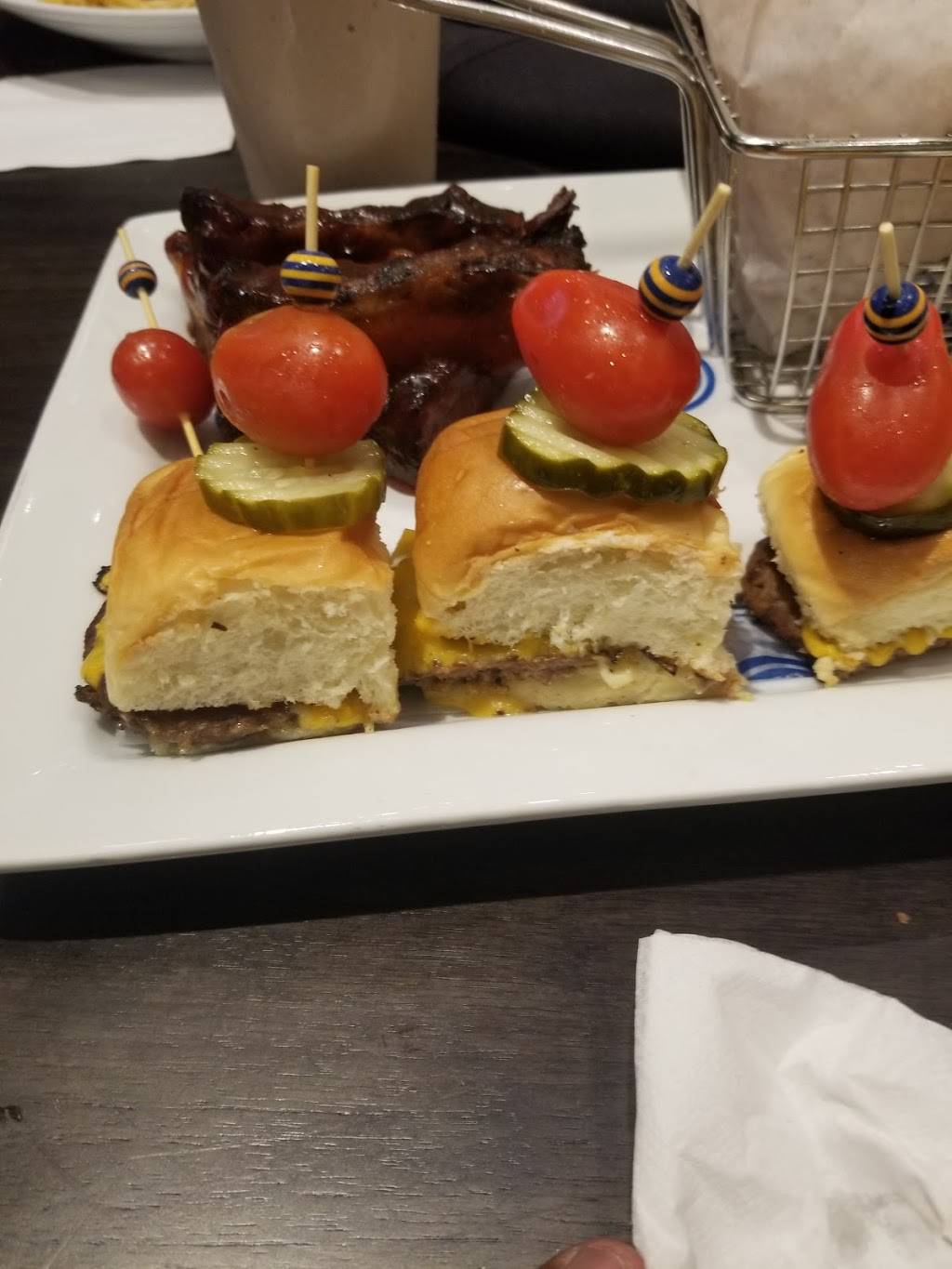 Dave & Busters | restaurant | 1507 Cornerstone Blvd, Daytona Beach, FL 32114, USA | 3868883650 OR +1 386-888-3650