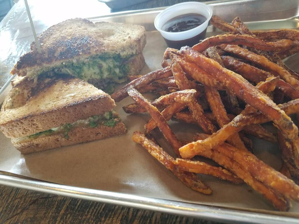 The Porch | restaurant | 311 W Boyd St, Norman, OK 73069, USA | 4053102257 OR +1 405-310-2257