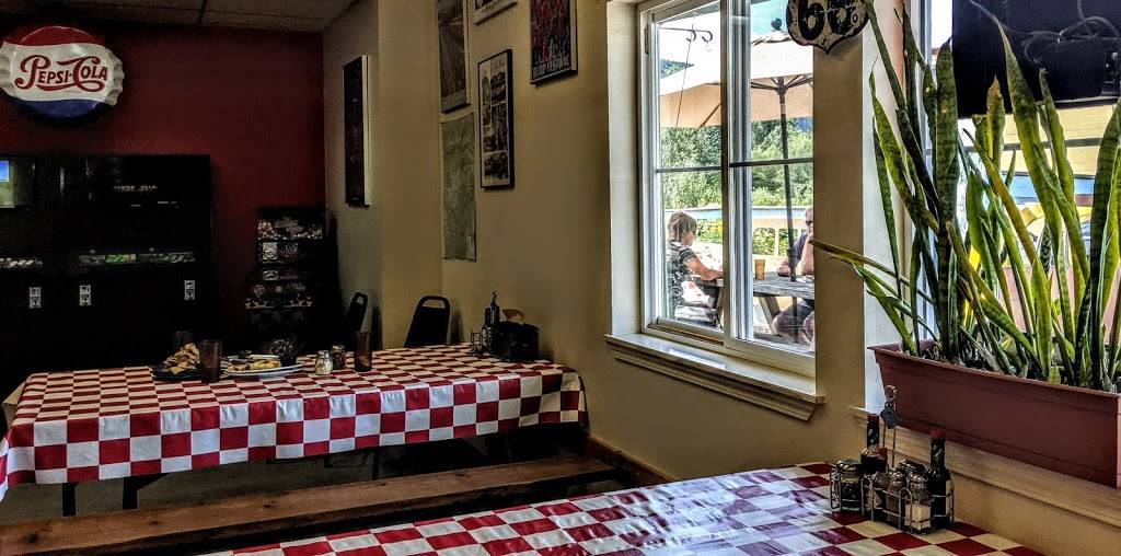 Annies Pizza Station | restaurant | 44568 WA-20, Concrete, WA 98237, USA | 3608537227 OR +1 360-853-7227