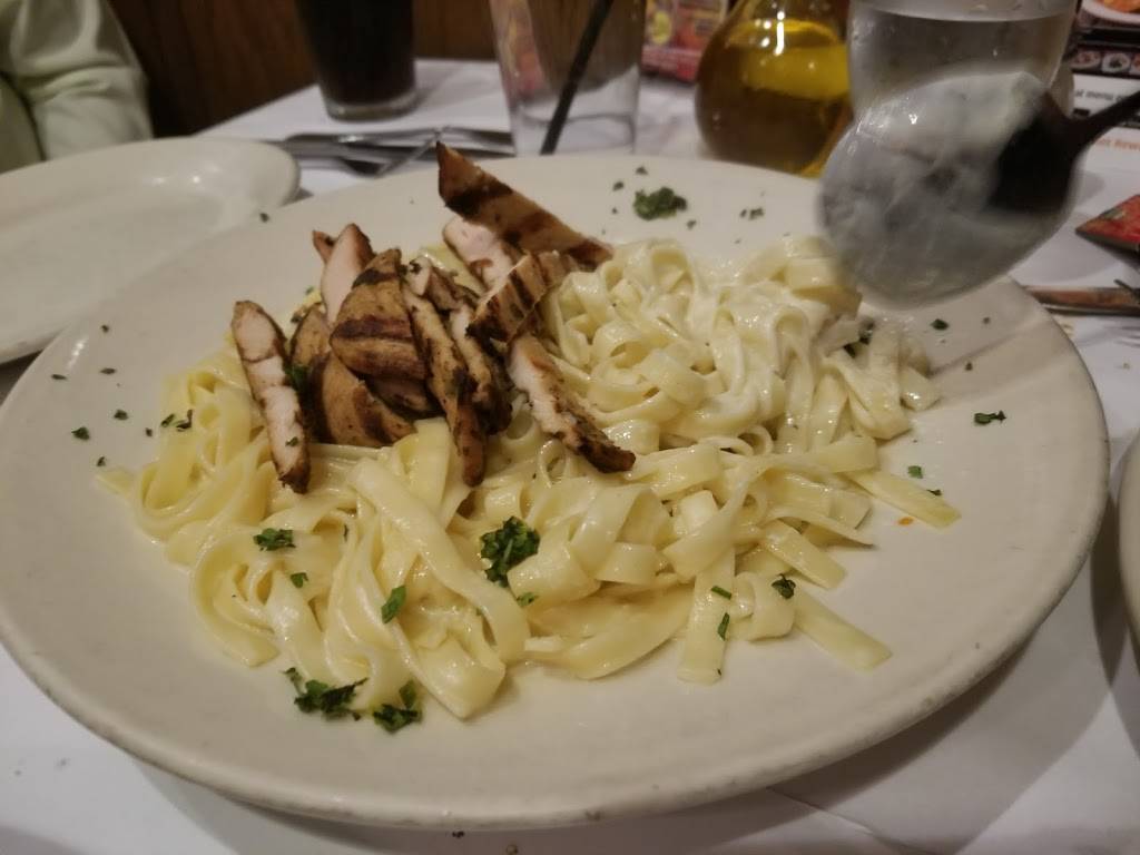 Thats Amore Restaurant | restaurant | 15201 Shady Grove Rd #1, Rockville, MD 20850, USA | 2402680682 OR +1 240-268-0682