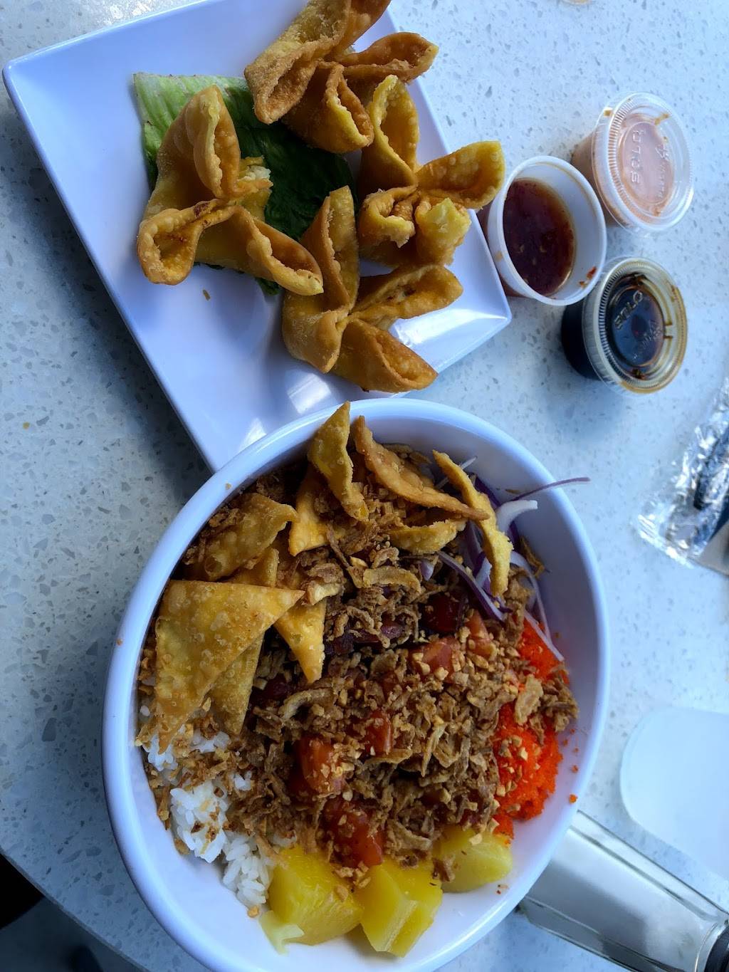 Bento Asian Kitchen + Sushi | restaurant | 320 3rd St S, St. Petersburg, FL 33701, USA | 7273175533 OR +1 727-317-5533