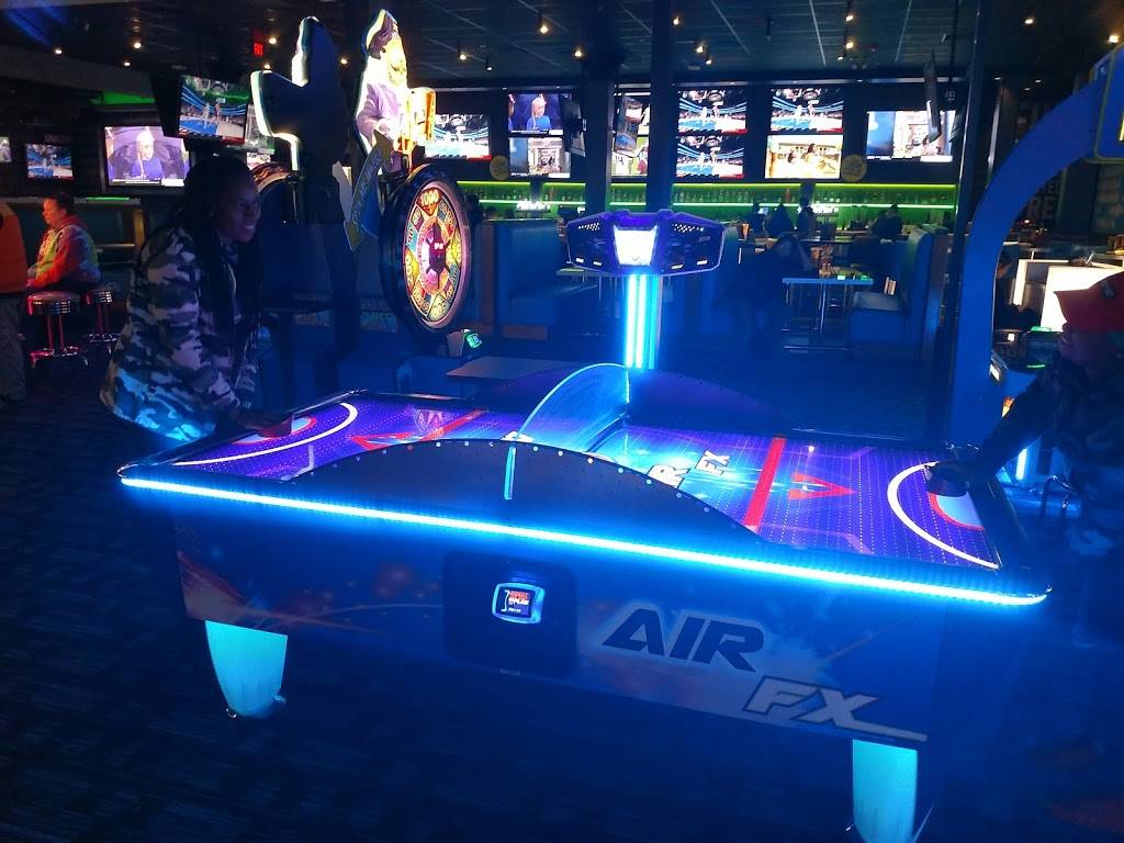 Dave & Busters | restaurant | 4110 Belden Village St NW, Canton, OH 44718, USA | 3302809530 OR +1 330-280-9530