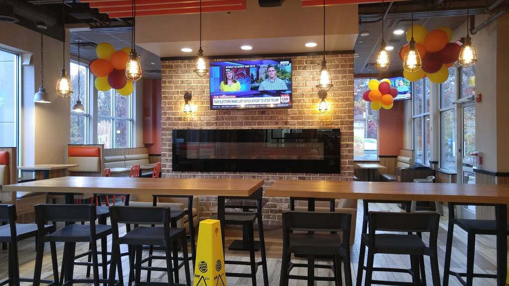 Burger King | restaurant | 500 Waverly Ave, Patchogue, NY 11772, USA | 6312070050 OR +1 631-207-0050