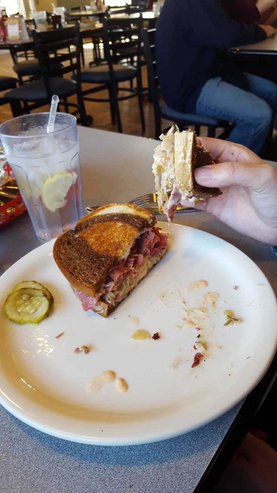 Papous Place | restaurant | 67240 Main St, Richmond, MI 48062, USA | 5867271199 OR +1 586-727-1199