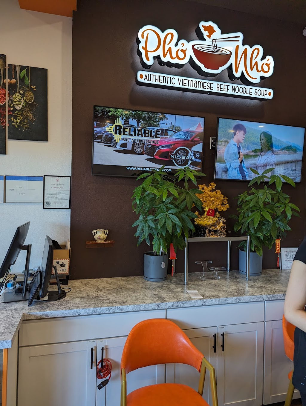 Pho Nho | restaurant | 2641 Coors Blvd NW suite d, Albuquerque, NM 87120, USA | 5059919990 OR +1 505-991-9990