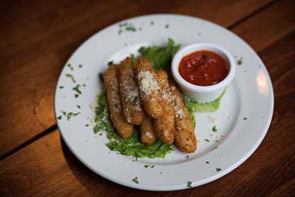 Bluff City Grill | restaurant | 424 E Broadway, Alton, IL 62002, USA | 6184338288 OR +1 618-433-8288