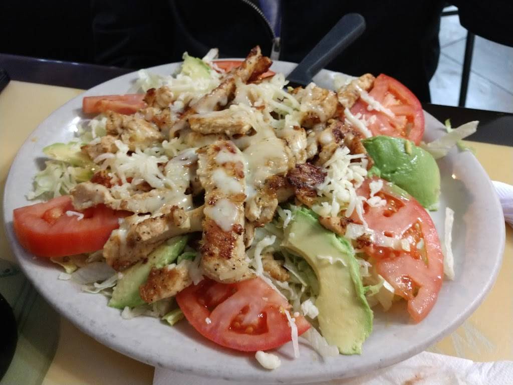 Santa Rosa Restaurant | restaurant | 2722 S Staples St, Corpus Christi, TX 78404, USA | 3618533388 OR +1 361-853-3388