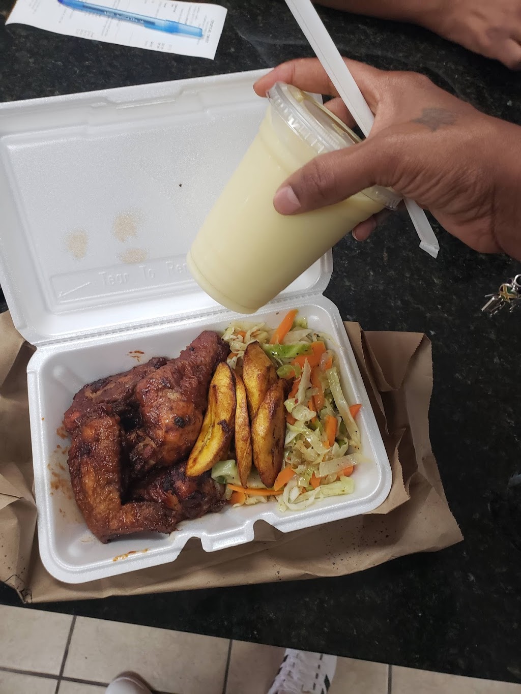 Tropical Twist | restaurant | 9614 Pines Blvd, Pembroke Pines, FL 33024, USA | 9548423644 OR +1 954-842-3644