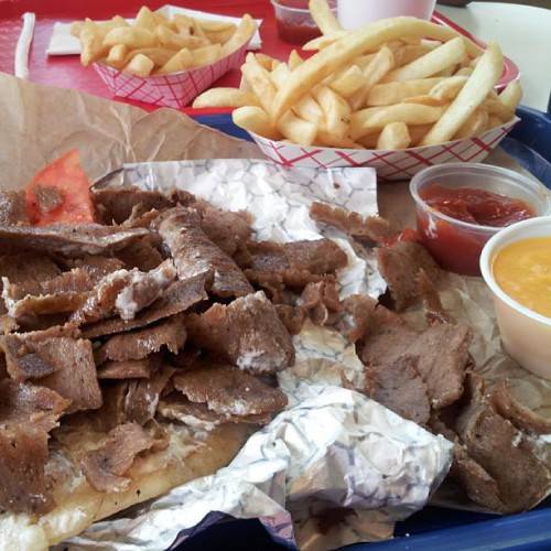 Columbia Gyros | restaurant | 6621 Columbia Ave, Hammond, IN 46320, USA | 2199373777 OR +1 219-937-3777