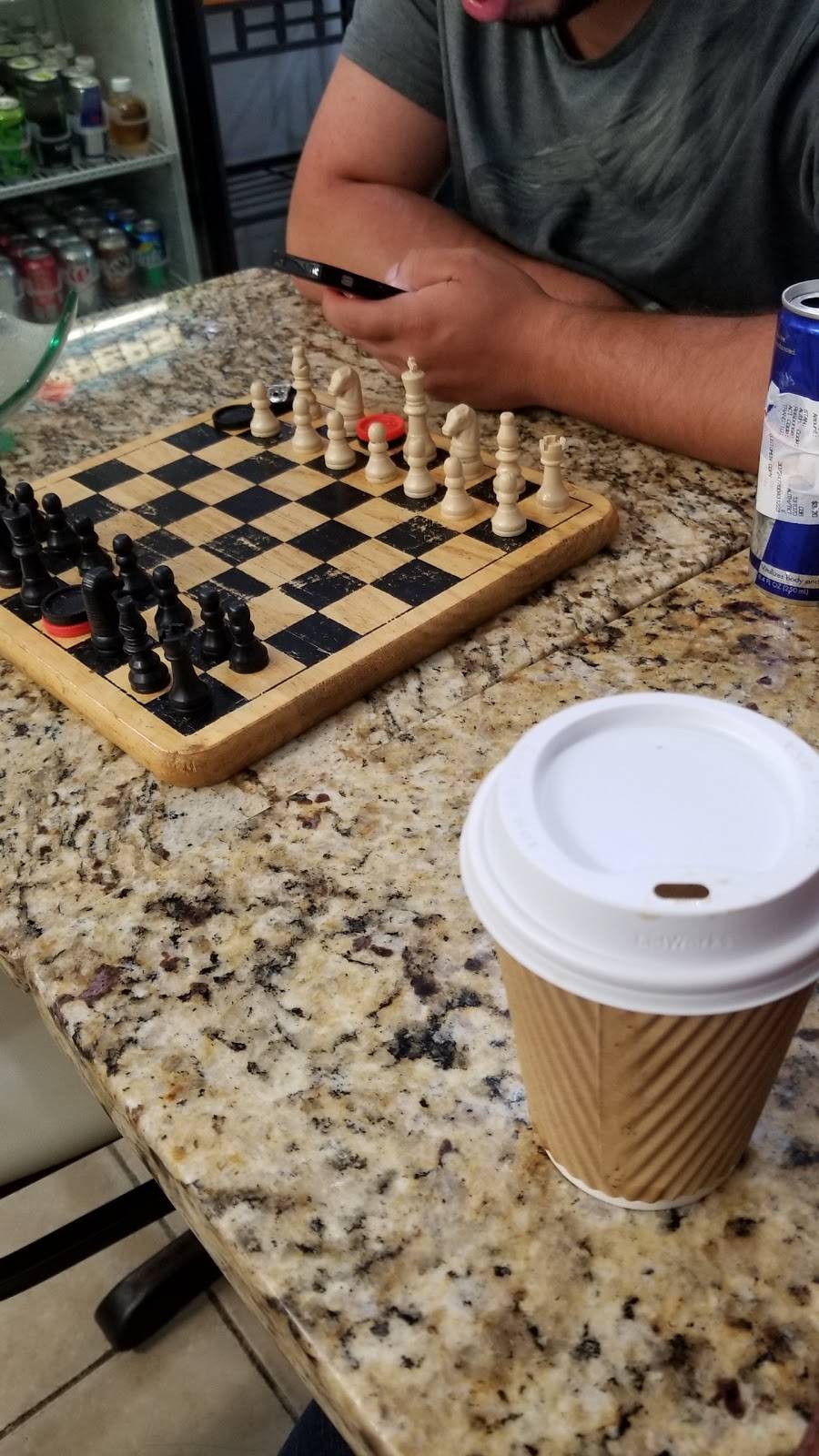 Village Coffee Pot of Mount Dora | bakery | 425 N Donnelly St, Mt Dora, FL 32757, USA | 3523833334 OR +1 352-383-3334