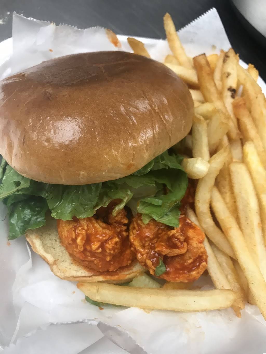 Captains fish&chicken | restaurant | 703 E 9th St, Lockport, IL 60441, USA | 8155523169 OR +1 815-552-3169