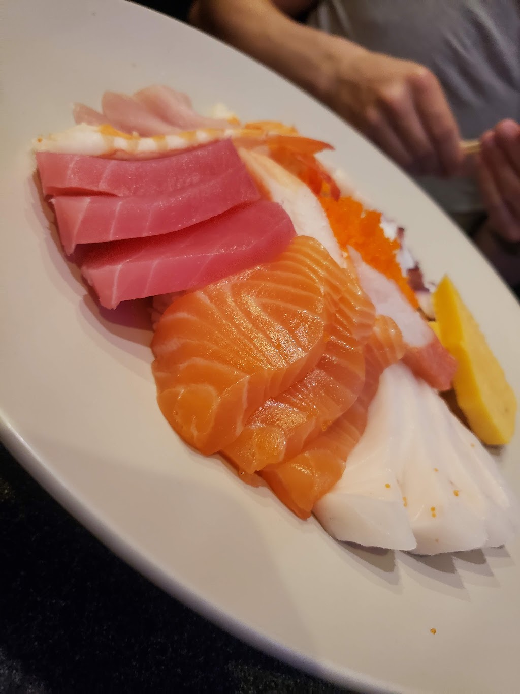 Sushi Saigon | restaurant | 1211 Village Walk, Covington, LA 70433, USA | 9858930406 OR +1 985-893-0406