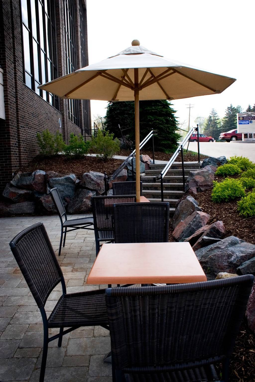 Aromas Coffee & Tea | cafe | 10850 E Traverse Hwy, Traverse City, MI 49684, USA | 2319292688 OR +1 231-929-2688