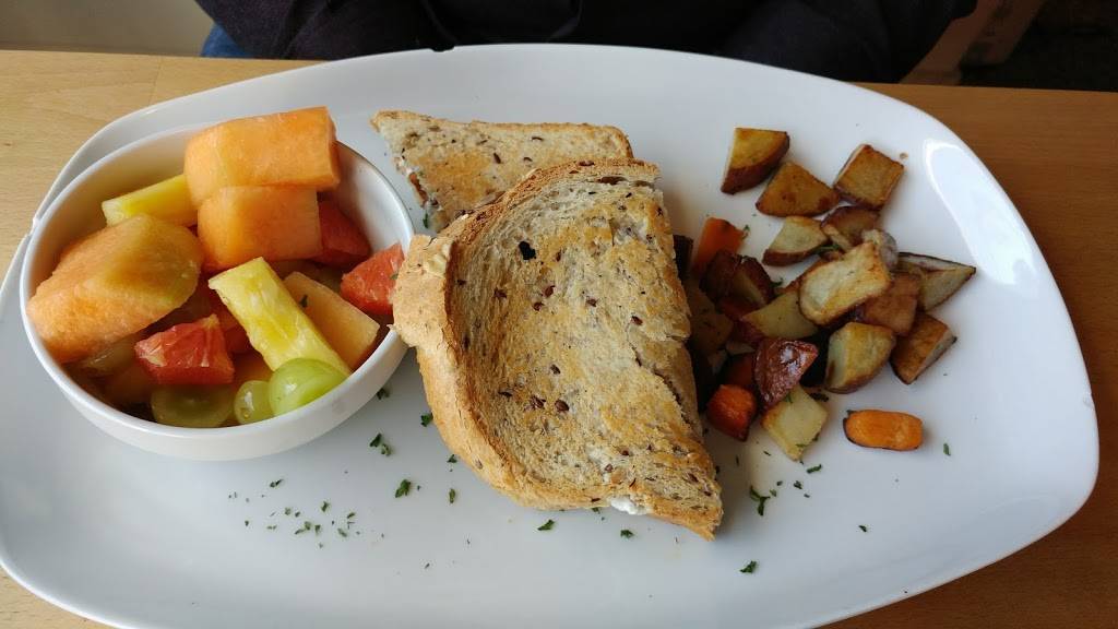 Petit Cafe Du Nord | restaurant | 1120 Rue Prospect, Sherbrooke, QC J1H 1B4, Canada | 8193484177 OR +1 819-348-4177