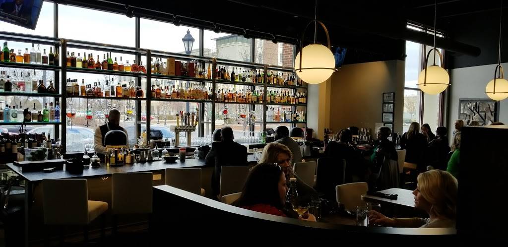 Benchmark Restaurant | restaurant | 6130 Levis Commons Blvd, Perrysburg, OH 43551, USA | 4198736590 OR +1 419-873-6590