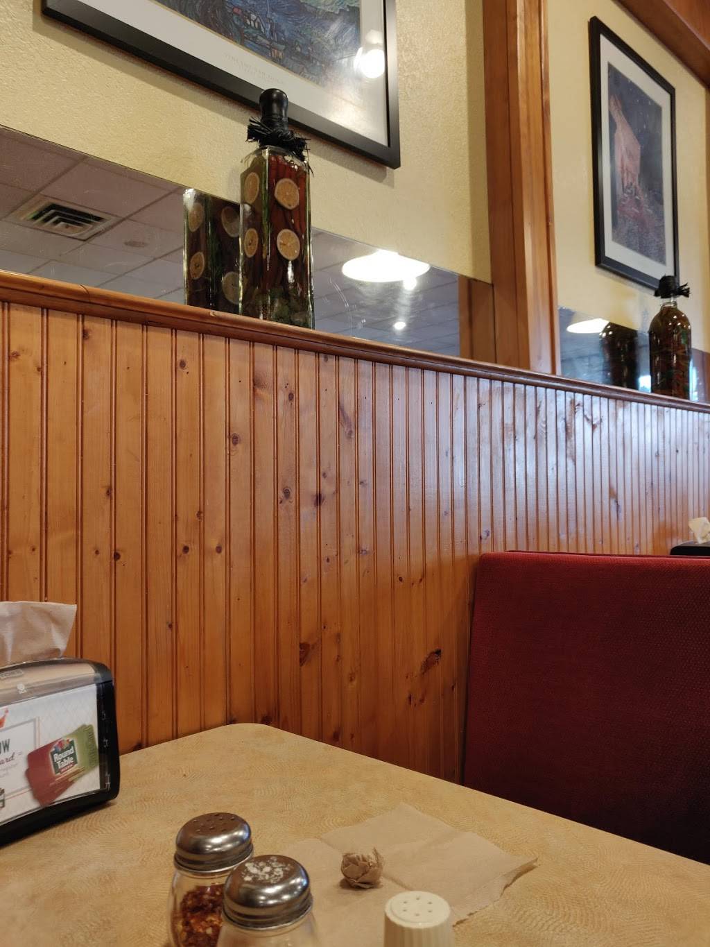 Round Table Pizza | meal delivery | 3567 Geary Blvd, San Francisco, CA 94118, USA | 4153875054 OR +1 415-387-5054