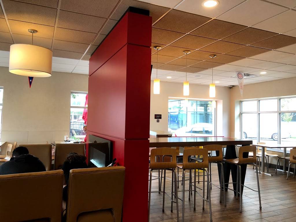 Wendys | restaurant | 2215 N Washtenaw Ave, Chicago, IL 60647, USA | 7733429339 OR +1 773-342-9339