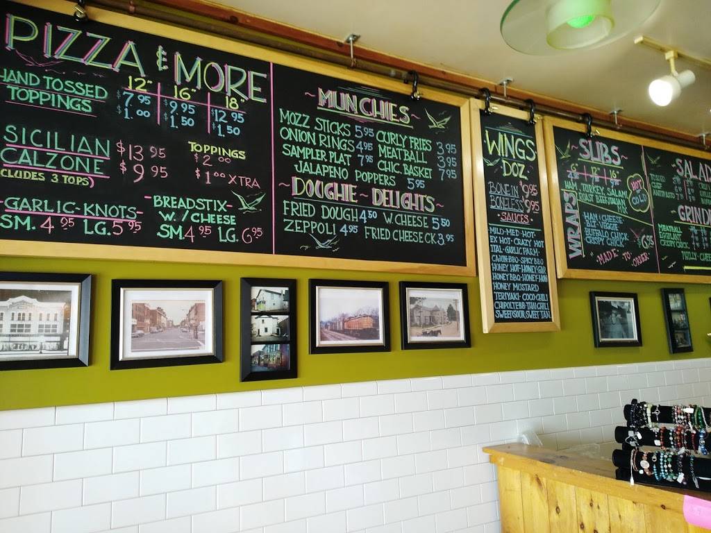 The Pizza Joint | restaurant | 151 N Main St, Gloversville, NY 12078, USA | 5187250011 OR +1 518-725-0011