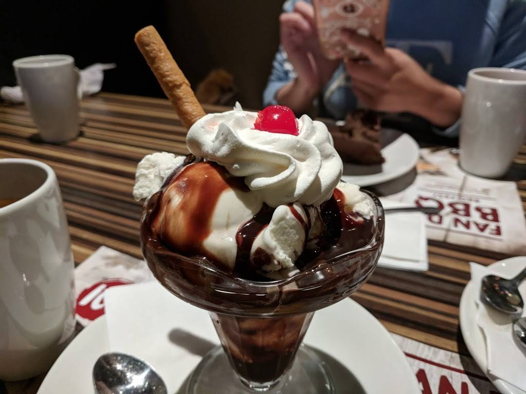 Rôtisserie St-Hubert | restaurant | 357 Boulevard Maloney O, Gatineau, QC J8P 3W1, Canada | 8196434419 OR +1 819-643-4419