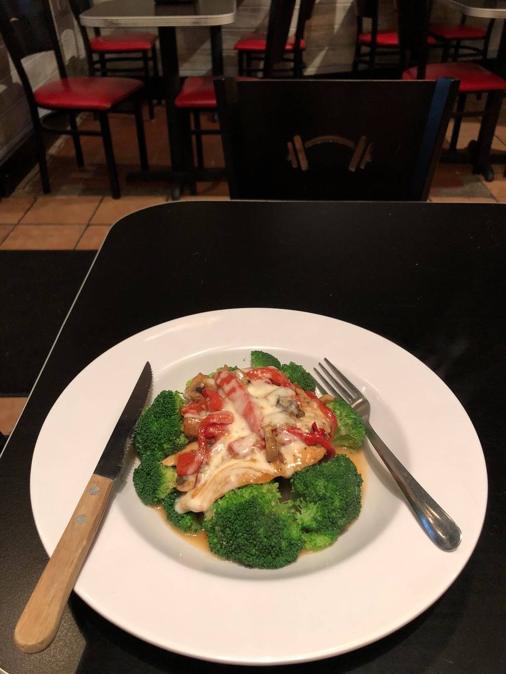 Muscle Maker Grill | meal takeaway | 10 Murray Street, New York, NY 10007, USA | 2129621813 OR +1 212-962-1813