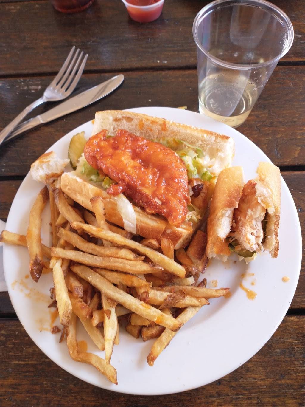 Memphis Taproom | restaurant | 2331 E Cumberland St, Philadelphia, PA 19125, USA | 2154254460 OR +1 215-425-4460