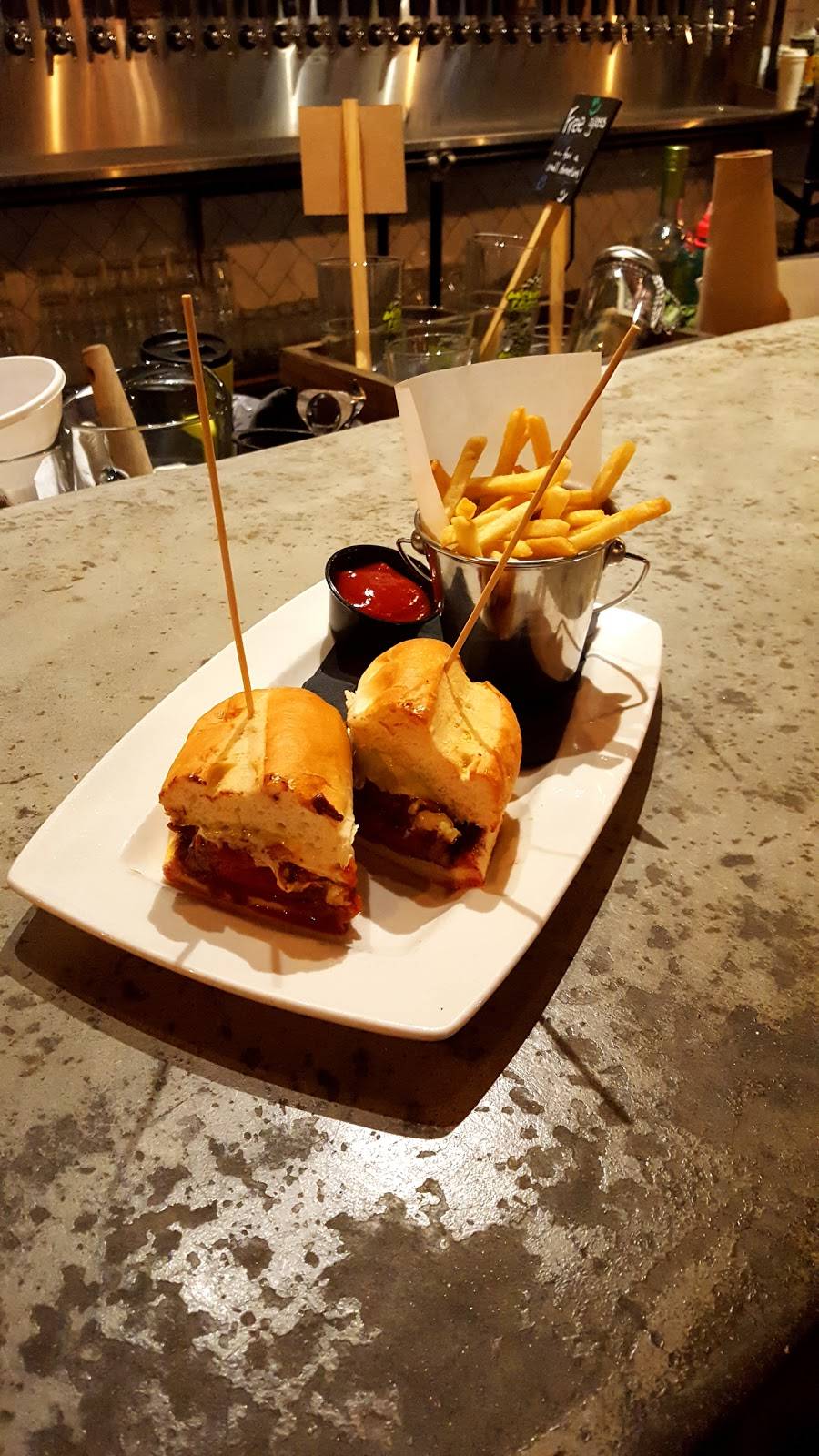 Common Theory | restaurant | 4805 Convoy St, San Diego, CA 92111, USA | 8583847974 OR +1 858-384-7974