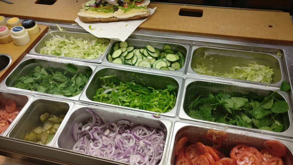 Subway Restaurants | restaurant | University of CA, Price Center, 9500 Gilman Dr #1327, La Jolla, CA 92093, USA | 8586388275 OR +1 858-638-8275