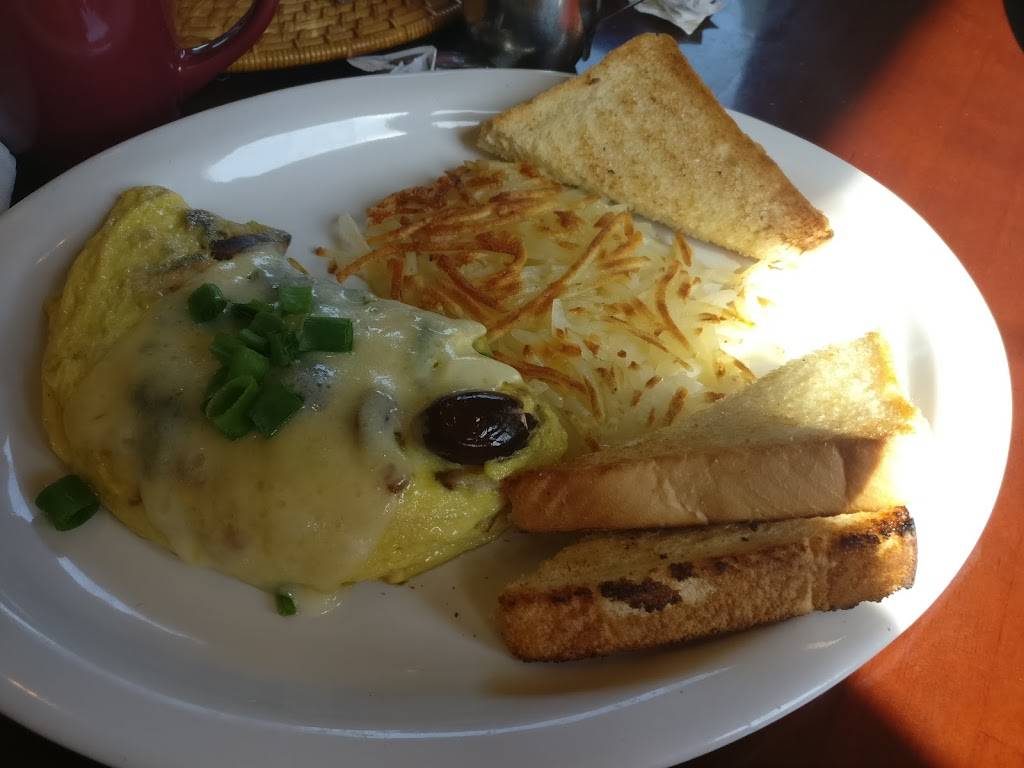 Cafe 32 | restaurant | 2485 Coats, Elmira, MI 49730, USA | 2315462007 OR +1 231-546-2007