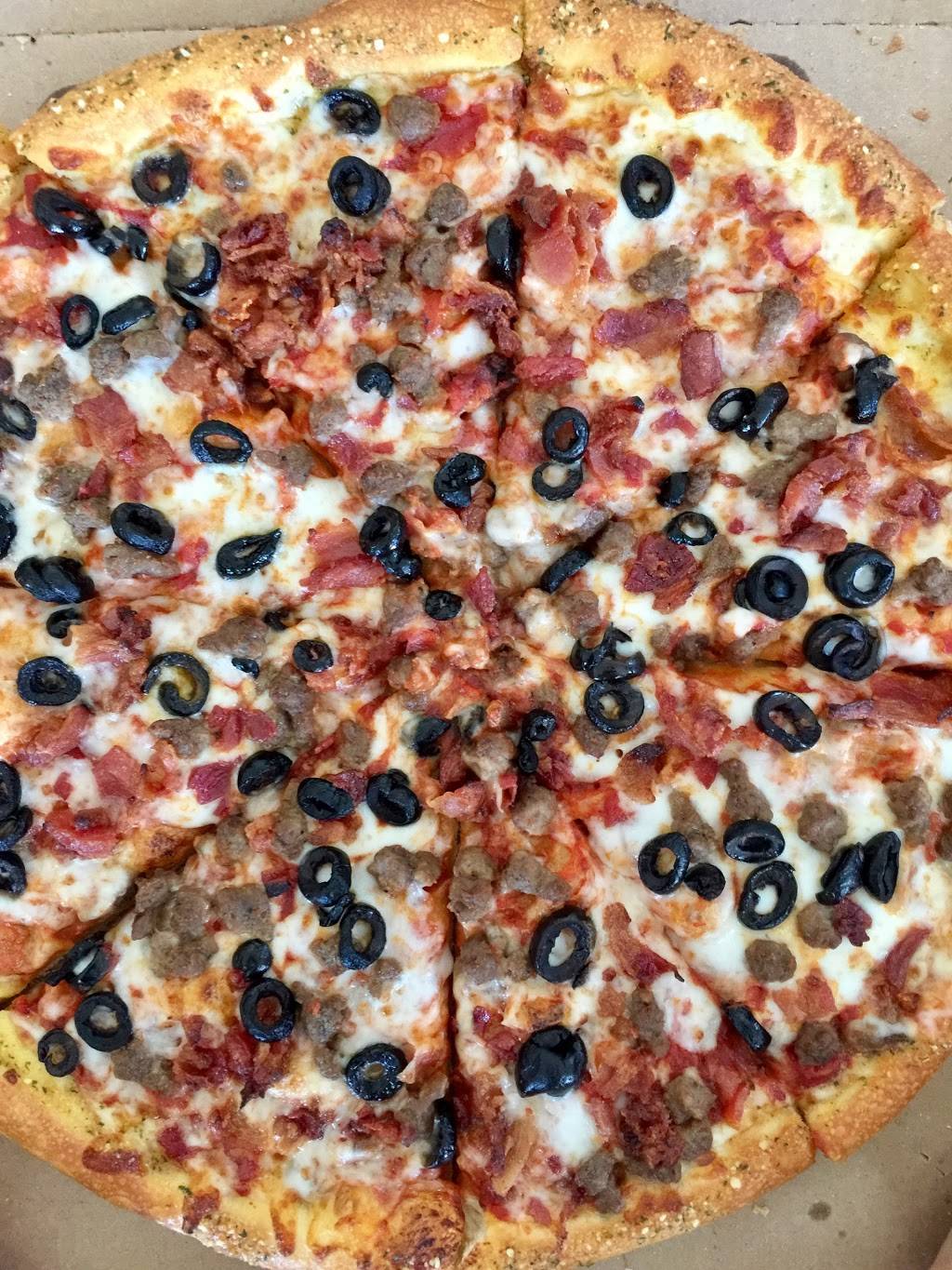 Dominos Pizza | meal delivery | 116 S Chestnut St, Clarksburg, WV 26301, USA | 3046244001 OR +1 304-624-4001