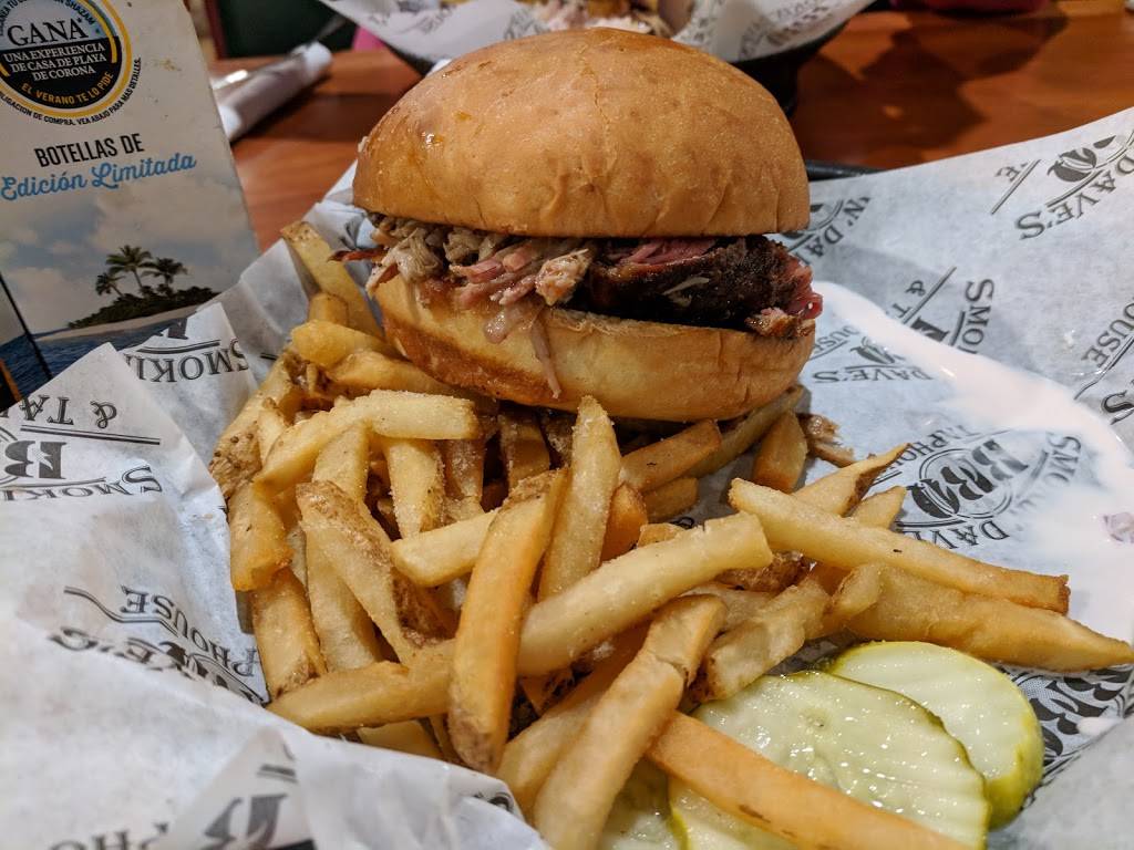 Smokin Daves BBQ & Brew | restaurant | 228 Main St, Lyons, CO 80540, USA | 3038237427 OR +1 303-823-7427