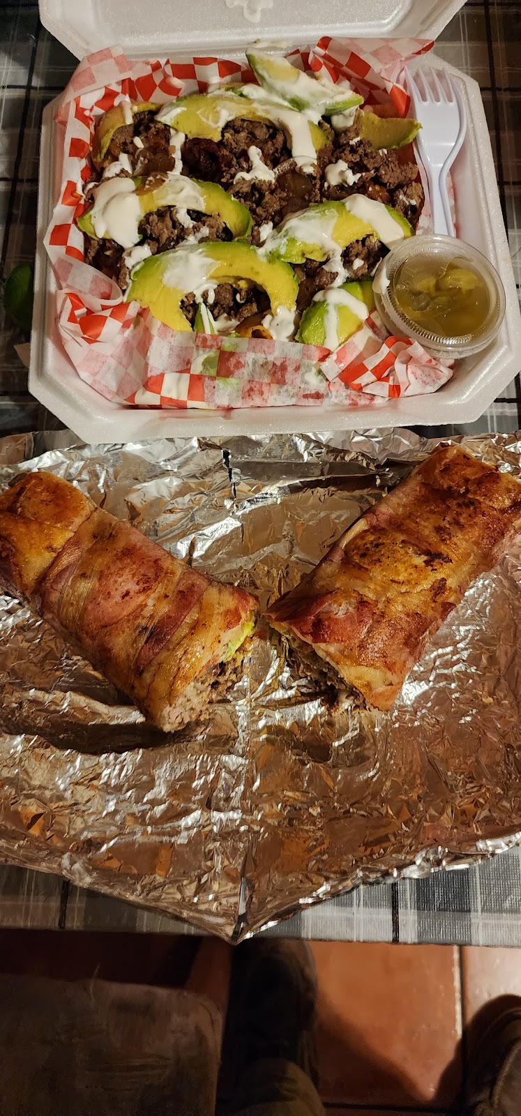 Percherones El Perro Loco | restaurant | 2710 S Park Ave, Tucson, AZ 85713, USA | 5204979426 OR +1 520-497-9426