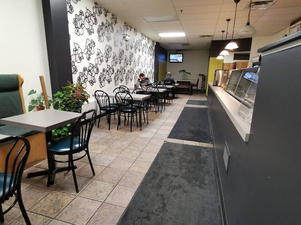 Rainbow Caribbean Cuisine | restaurant | 29 King St E, Kitchener, ON N2G 2K4, Canada | 5195792618 OR +1 519-579-2618