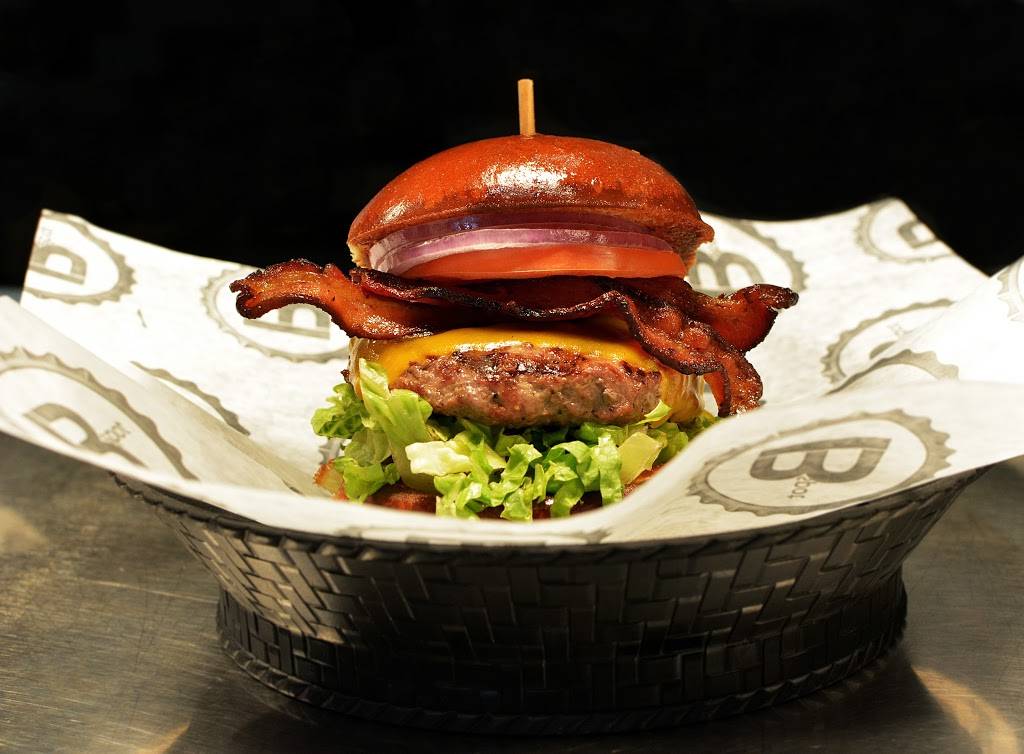 B Spot Burgers - Eton | restaurant | 28699 Chagrin Blvd, Woodmere, OH 44122, USA | 2162925567 OR +1 216-292-5567