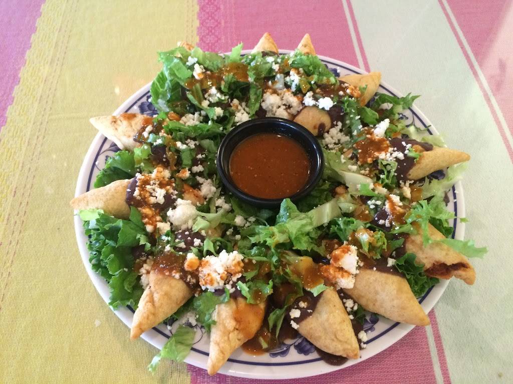 Sabores De Oaxaca | restaurant | 6136 Venice Blvd, Los Angeles, CA 90034, USA | 3105597003 OR +1 310-559-7003