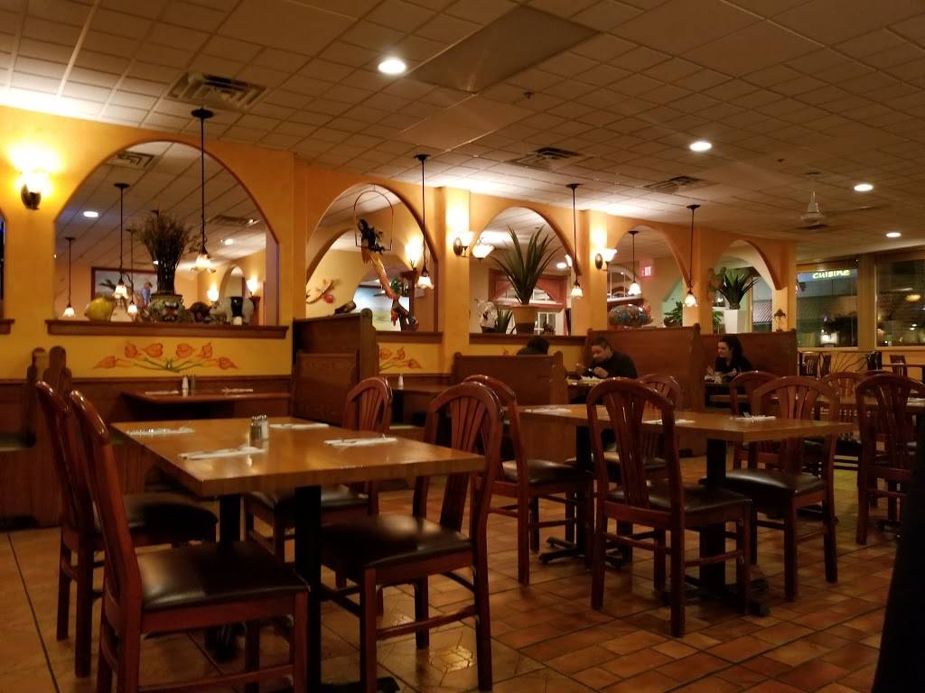 Santiagos Mexican Restaurant | restaurant | 24 Calendar Avenue, La Grange, IL 60525, USA | 7083540700 OR +1 708-354-0700