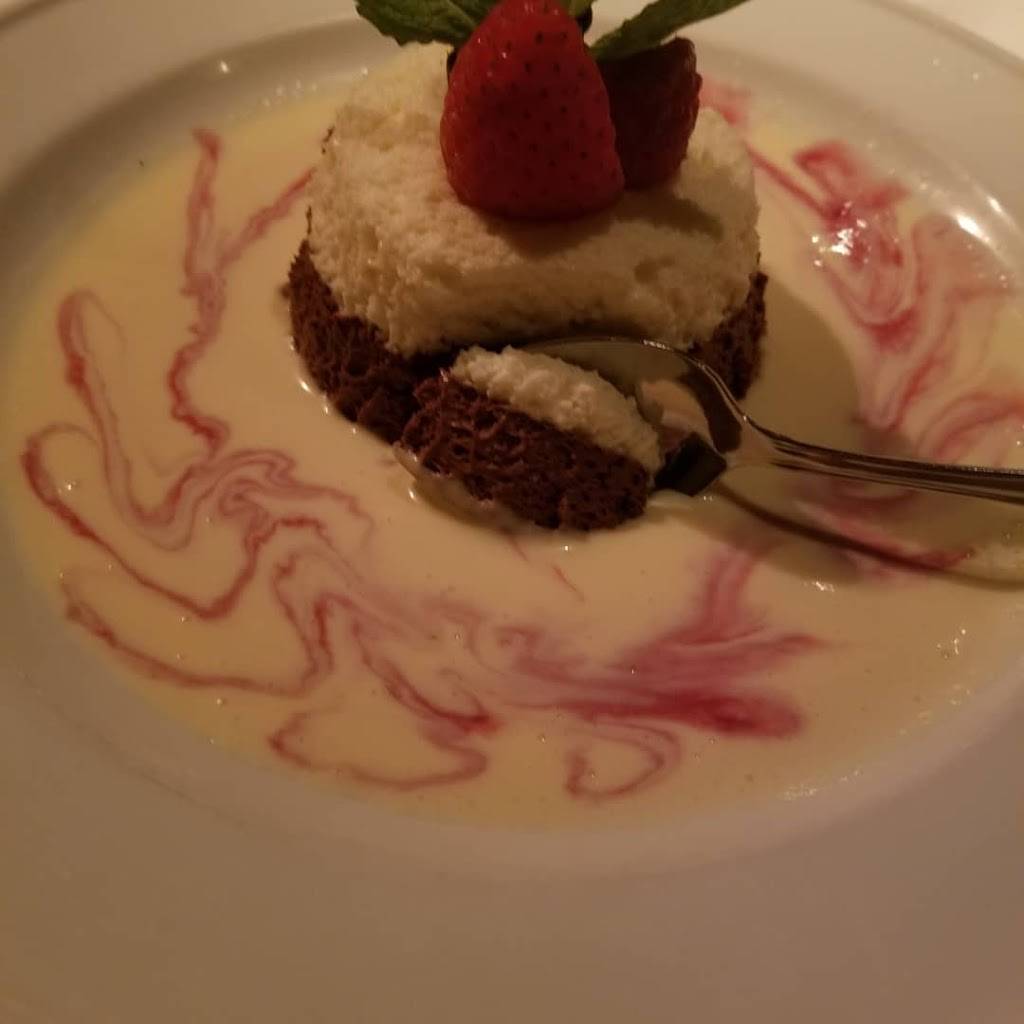 Fredericks Restaurant | restaurant | 7701 Broadway St Ste 135, San Antonio, TX 78209, USA | 2108289050 OR +1 210-828-9050