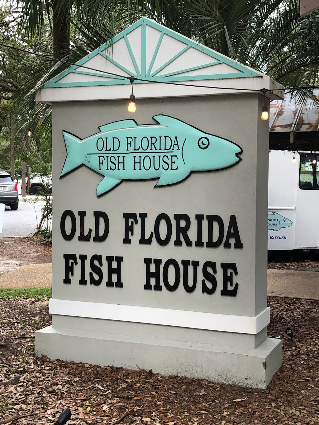 Old Florida Fish House | restaurant | 33 Herons Watch Way, Santa Rosa Beach, FL 32459, USA | 8505343045 OR +1 850-534-3045