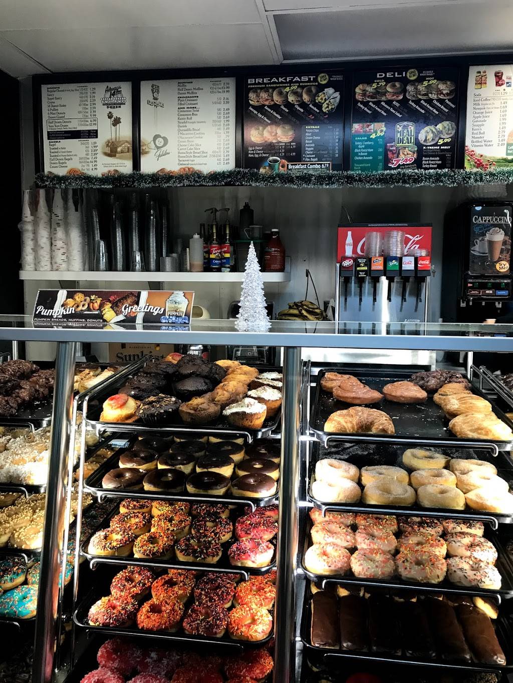 Yum Yum Donuts | cafe | 2309 McKee Rd, San Jose, CA 95116, USA | 4087293510 OR +1 408-729-3510