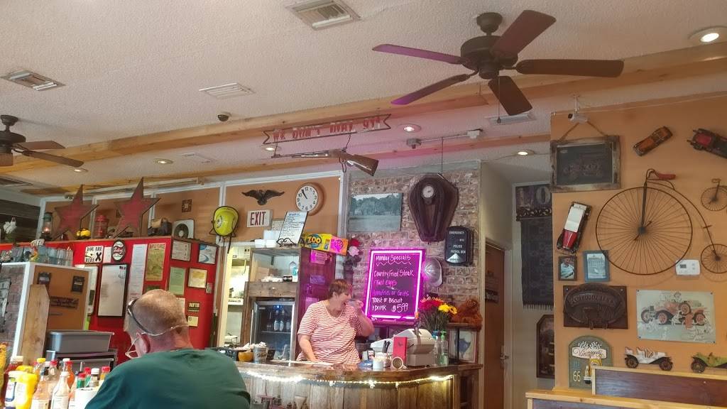 Pierson Family Restaurant | restaurant | 302 S Center St, Pierson, FL 32180, USA | 3867499979 OR +1 386-749-9979