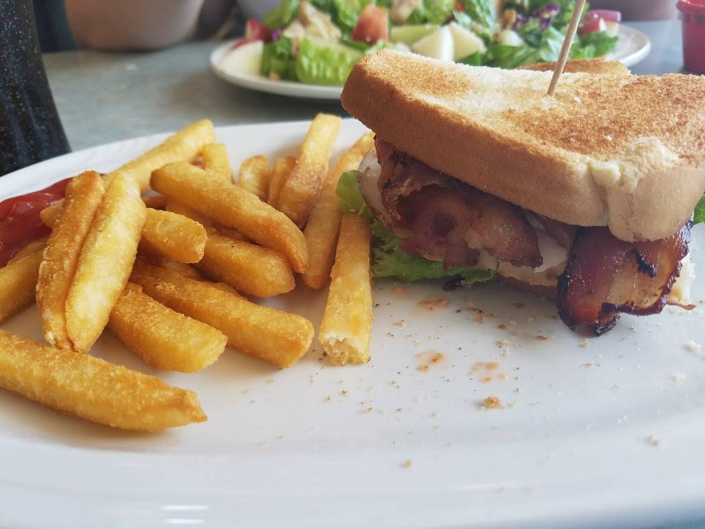 Friendlys | restaurant | 697 Southbridge St, Auburn, MA 01501, USA | 5088323102 OR +1 508-832-3102