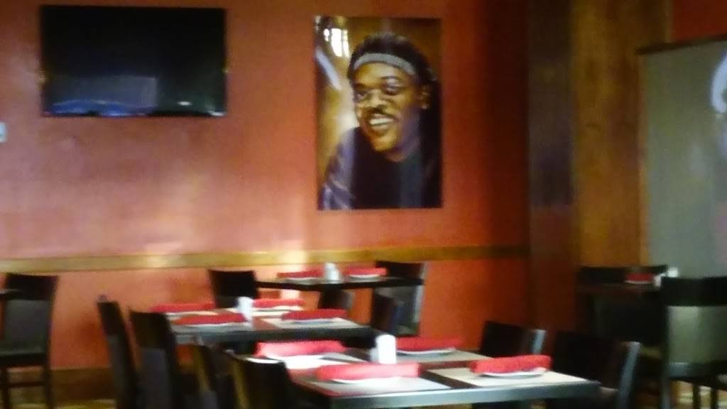 Celebrity Grill | restaurant | 711 Hollywood Blvd, Bay St Louis, MS 39520, USA | 8667582591 OR +1 866-758-2591