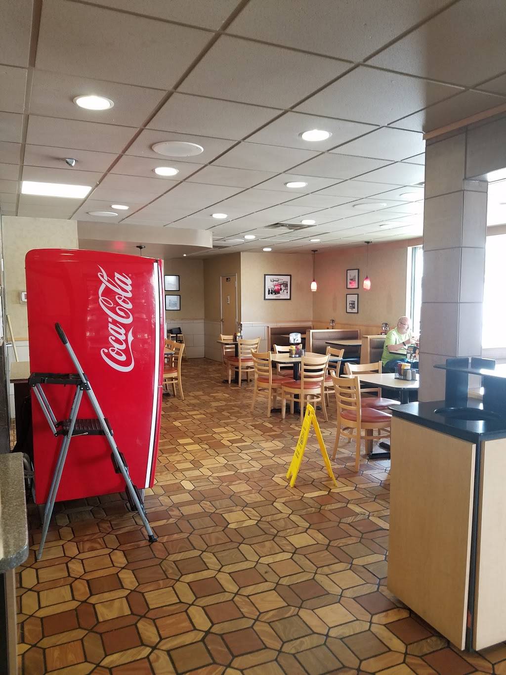 Dairy Queen Grill & Chill | restaurant | 610 Knox St, Barbourville, KY 40906, USA | 6065466322 OR +1 606-546-6322